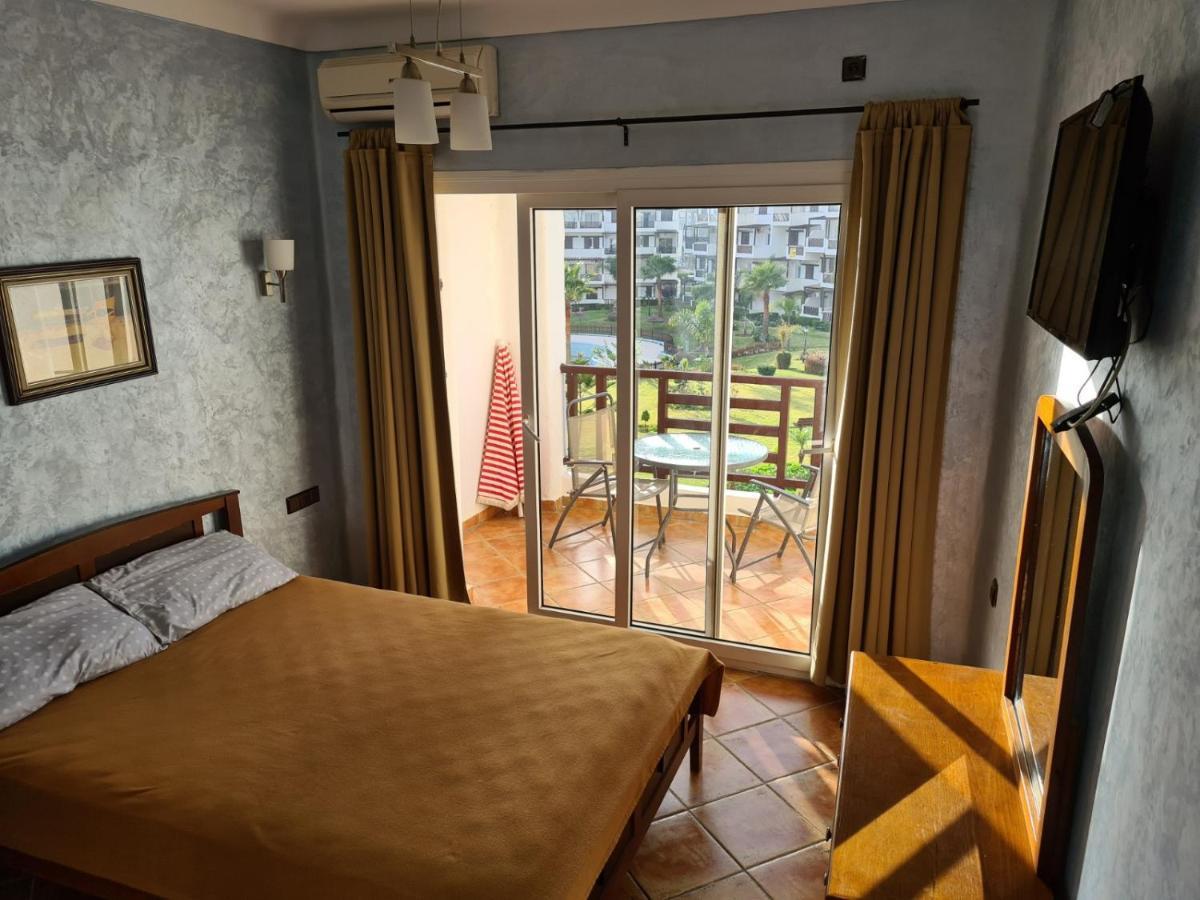 Mirador Golf Appart-Hotel Cabo Negro Exterior photo